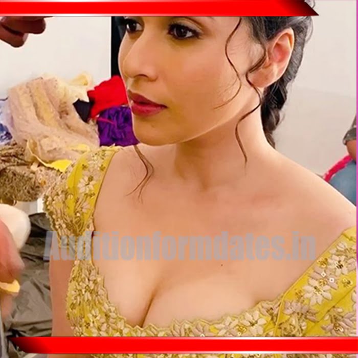 Mannara Chopra Wiki 